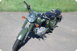 Bullet 500 EFI in »classic battle green«