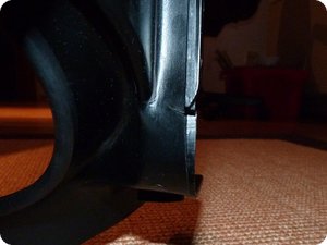 Rückseite der beschädigten Verkleidung