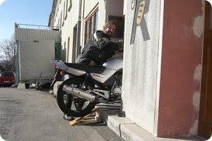 Knapp über 100 kg – und somit sehr handlich