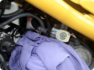Abgezogener Schlauch zum Benzinfilter