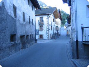 Morgens in Sta. Maria (Val Müstair)