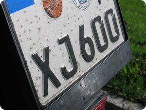 Dreck auf dem Kennzeichen der XJ 600 S