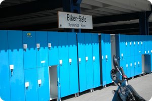 Kostenfreie »Biker Safe«-Schließfächer