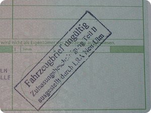 Stempel auf der Zulassungsbescheinigung Teil II