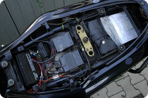 Blick unter die Sitzbank der GSF 1200
