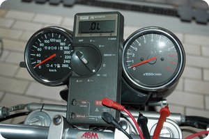 Das Fluke Multimeter lag schon bereit