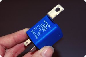 Einclippbare Halterung aus Metall