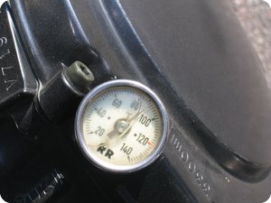 Ölthermometer an der GSF 1200