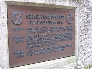 Tafel an der Kesselbergstrasse