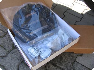 Die Platte MM mit Montagematerial
