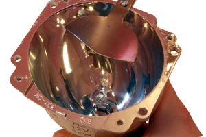 Der Metallschild blockiert einen Teil des Lichts