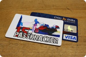 »Nachweisposter« im Kreditkartenformat
