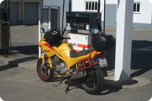 In der Sonne glänzt die XJ 600 S wieder