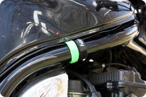 Zwei Kabelbinder an der GSF 1200