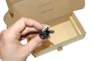 Das kurze USB Ladekabel für die Power Bank