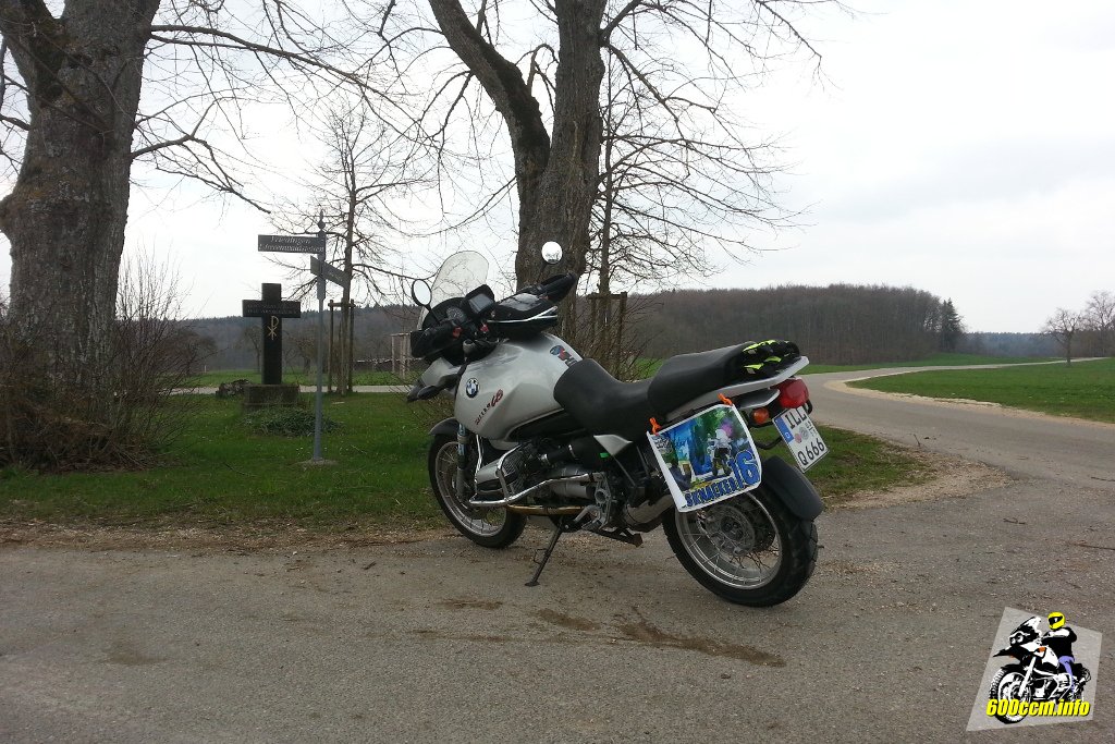 Das Kreuz hat Priorität, nicht das Poster!