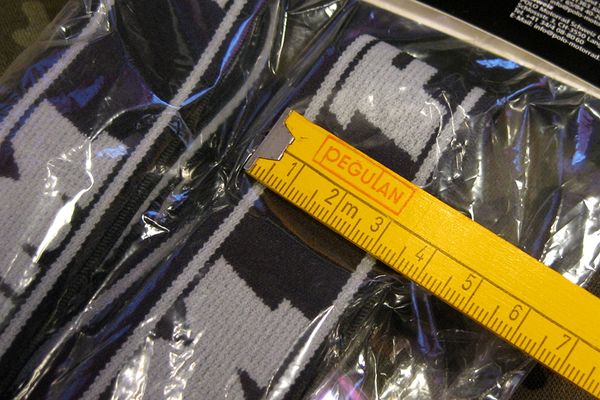 Breite der Gurte: 30 mm