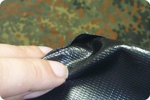 Es löst sich das nicht sauber verschweißte Material