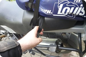Beim »Fingerhakeln« mit dem Gurtende