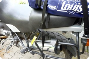 Das »ausgefranste Ende« vom Gurt gehört zur Tasche