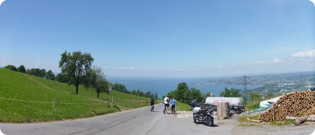 Blick auf den Bodensee vom Pfänder, rechts ist Lindau zu sehen