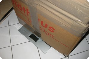 Vor dem Auspacken: Mal eben auf die Waage stellen