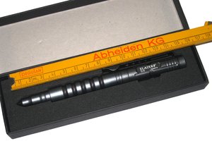 Er hat eine Länge von etwa 15 cm