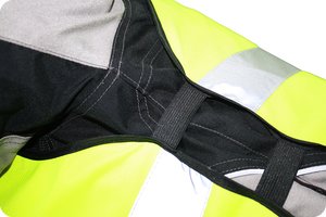 Detailaufnahme der drei elastischen Bänder