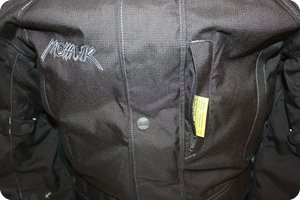 Eine Napoleon- statt zwei Brusttaschen