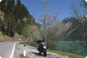 Neben der Straße lässt es sich gut anhalten