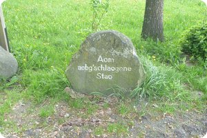 »Am aobg'schlaogene Stao«