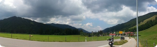 Panorama bei Balderschwang – die Wolken geben auf?
