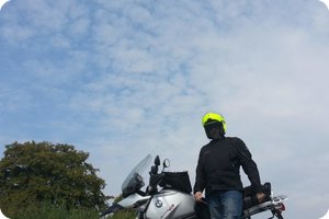 Grau wird zu blau