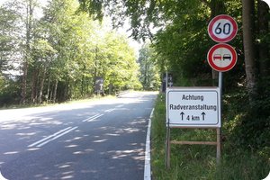 »Achtung Radveranstaltung«