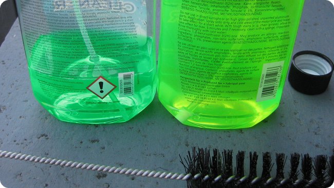 Kein Warnhinweis auf der Flasche vom Motorrad Gel Reiniger