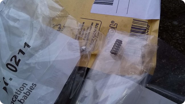 Die Kleinteile sind alle in relativ großen Tüten verpackt