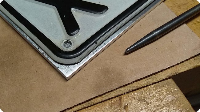 Radius mit einer Reißnadel anzeichnen