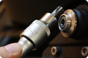 T45 für die Schraube am Schalldämpfer