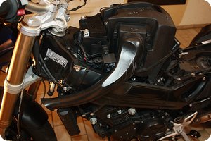 BMW F 800 R ohne Tankattrappe