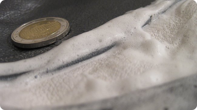 Der zweite Durchgang, diesmal mit den Fingerspitzen einmassiert