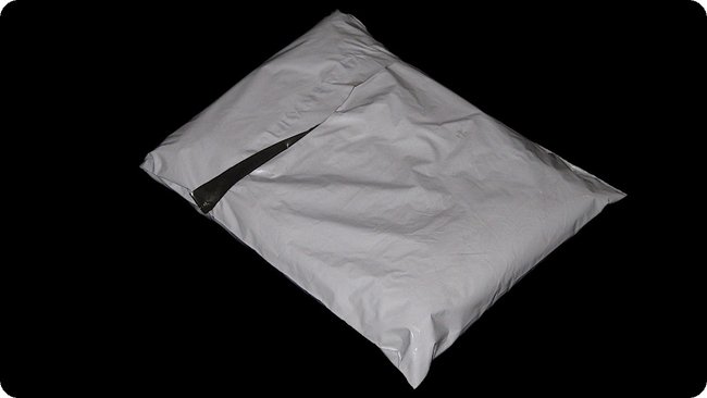 Schlicht: Versand in einer Plastiktüte