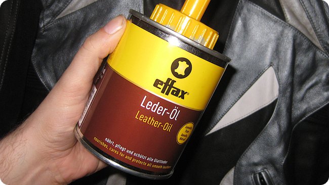 Lederöl von Effax (es gibt auch andere Hersteller)