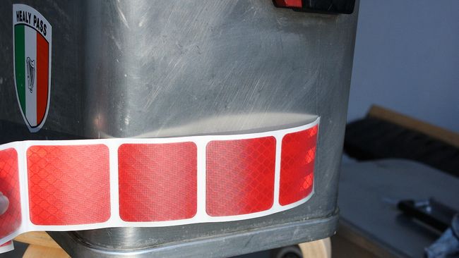 An die Bike Box passen drei, an die Big Box vier Aufkleber