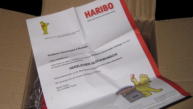 Ich bin stolzer Eigentümer und Besitzer von einem roten Handtuch!