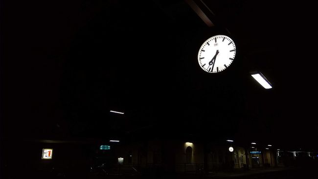 Warten auf den Zug