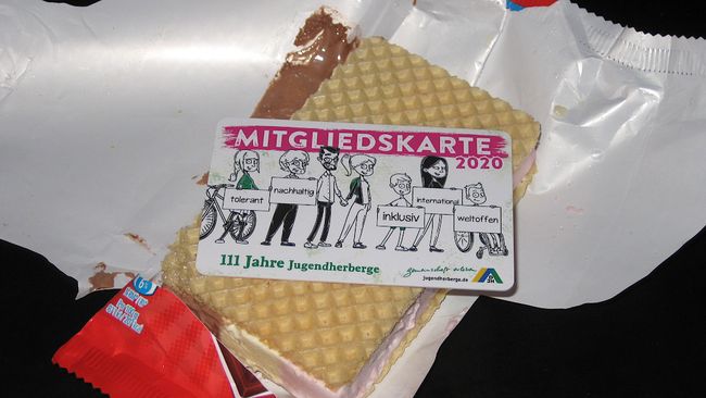 Liegt auch auf Eis: Jugendherbergsausweis