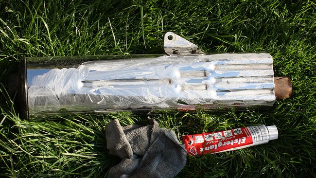 Mit dem Finger aufgetragen: Elsterglanz Chrompolitur