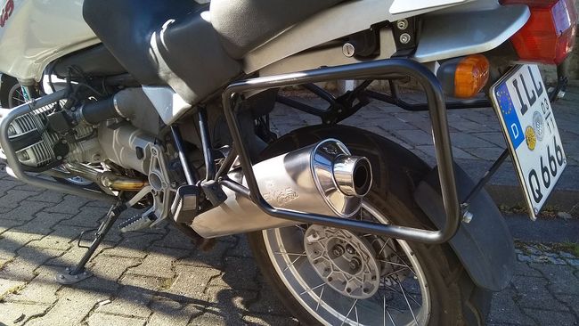 Remus Genesis (Titan) an BMW R 1150 GS