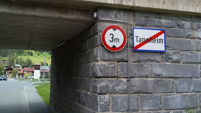 Ich verlasse Tannheim (wo man in Ruhe tanken kann)