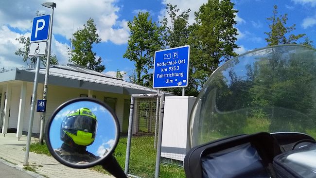 Kleine Pause auf dem Parkplatz Rottachtal-Ost